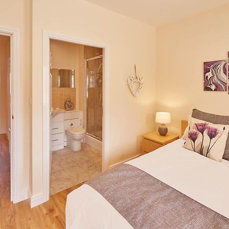 Host & Stay - The Scuttlebutt Townhouse Whitby Exterior foto